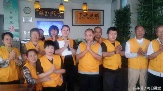 小巷深处的特色小店探秘之旅，最新V2视频地址揭秘