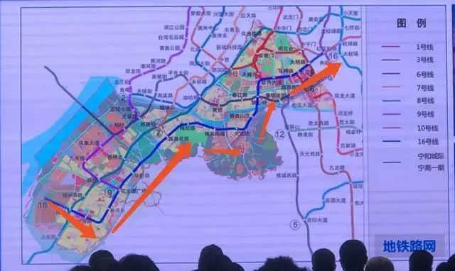 南京板桥地铁建设进展，一路向前，驶向未来的成就与自信