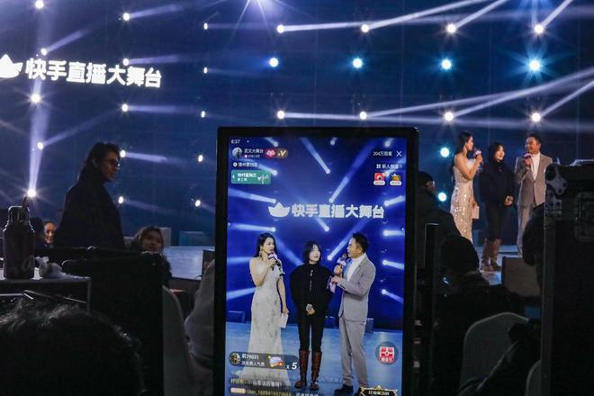 文利直播，学习、蜕变与自信的舞台展现
