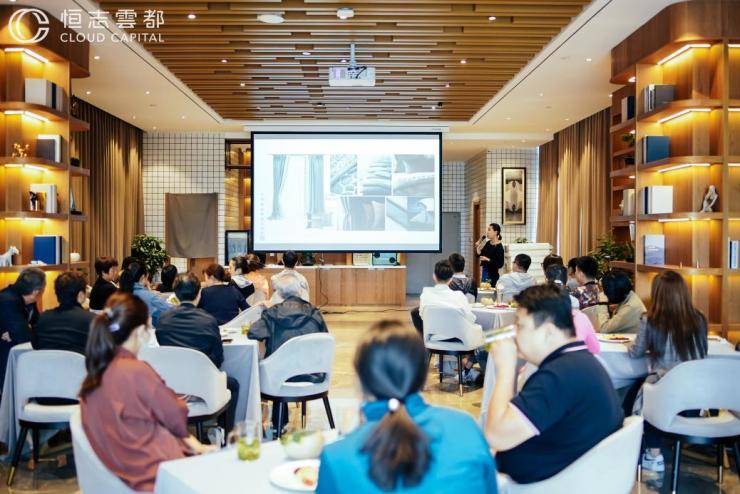探索多样性与创新的艺术之旅，可大可小最新作品展示