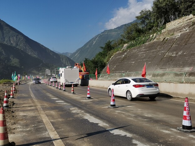 都汶高速最新路况信息，一路前行，成就自我旅程