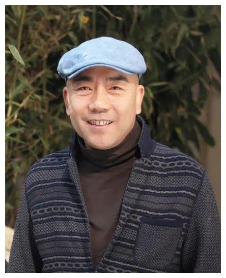 杨毅相声演员,杨毅，相声舞台上的璀璨明星