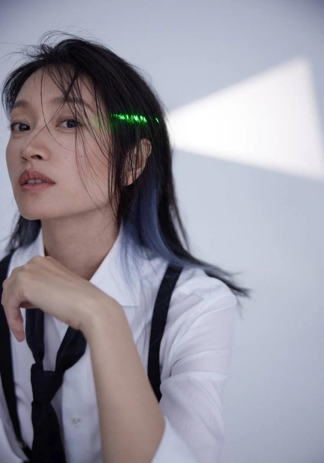 演员沈佳妮照片，获取与欣赏指南